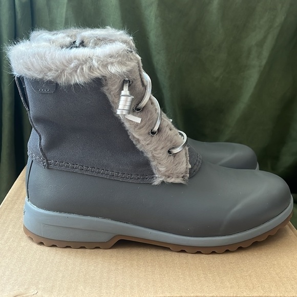 Brand New Sperry Maritime Repel Grey Slip On Rain Duck Boots Faux Fur Suede - Picture 9 of 16